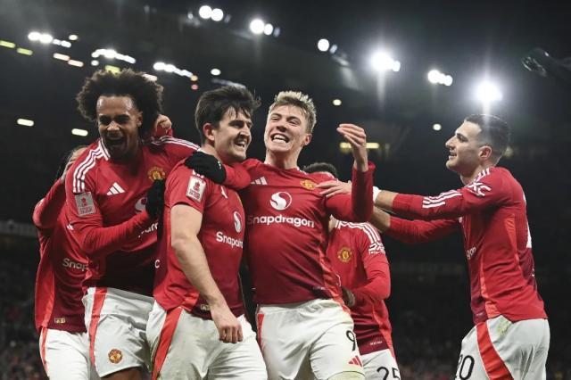 1738969792727071713.jpg 1738969624848.jpg